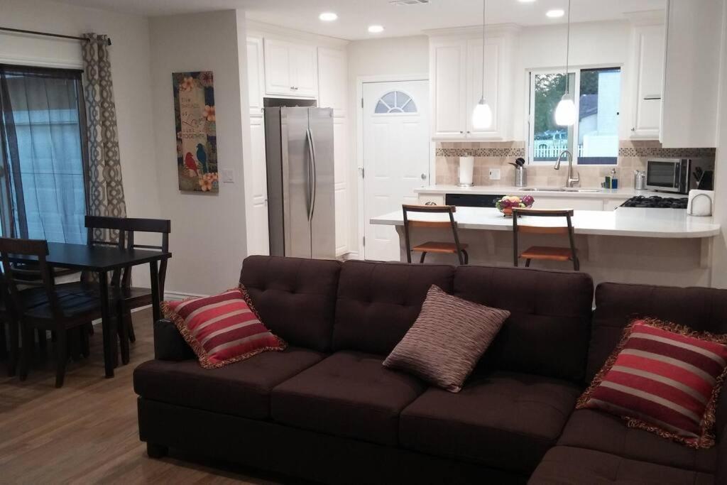 Family Getaway 3 Bedroom 2 Bath In Lomita, Ca. Ferienhaus Los Angeles