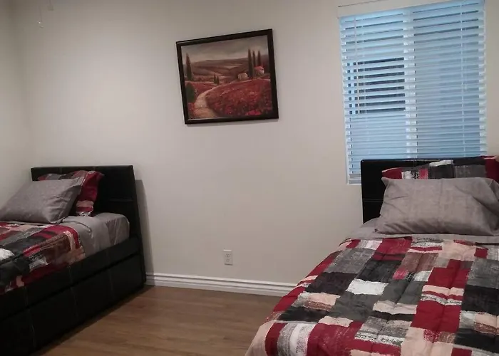 Family Getaway 3 Bedroom 2 Bath Home In Lomita, Ca.